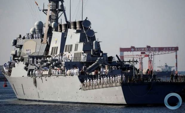 Navio de guerra americano atravessa o estreito de Taiwan após reunião Xi-Biden